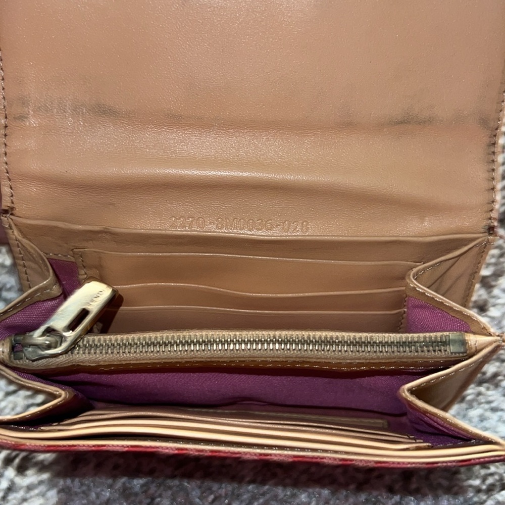Fendi Red Geometric Clutch with Gold Clasp - Picture 2 of 10